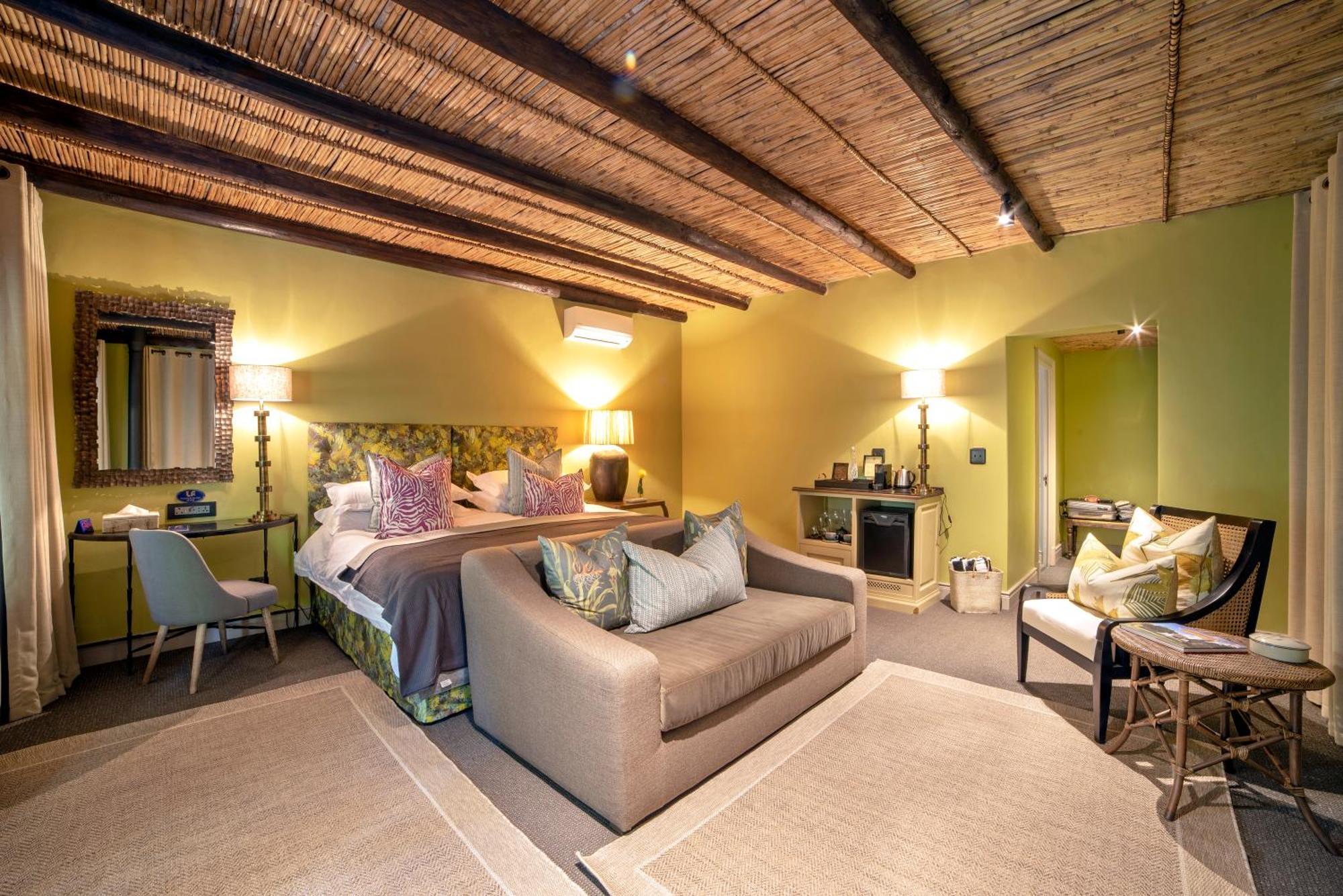 Luxury Suite